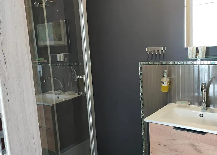 4 Foxes Guest house 3*